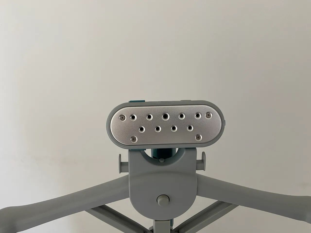 PASSADEIRA A VAPOR ELECTROLUX GTS10 220v ADESIVO DE PROTEÇÃO DE FABRICA  TODOS ACESSORIOS - Foto 6