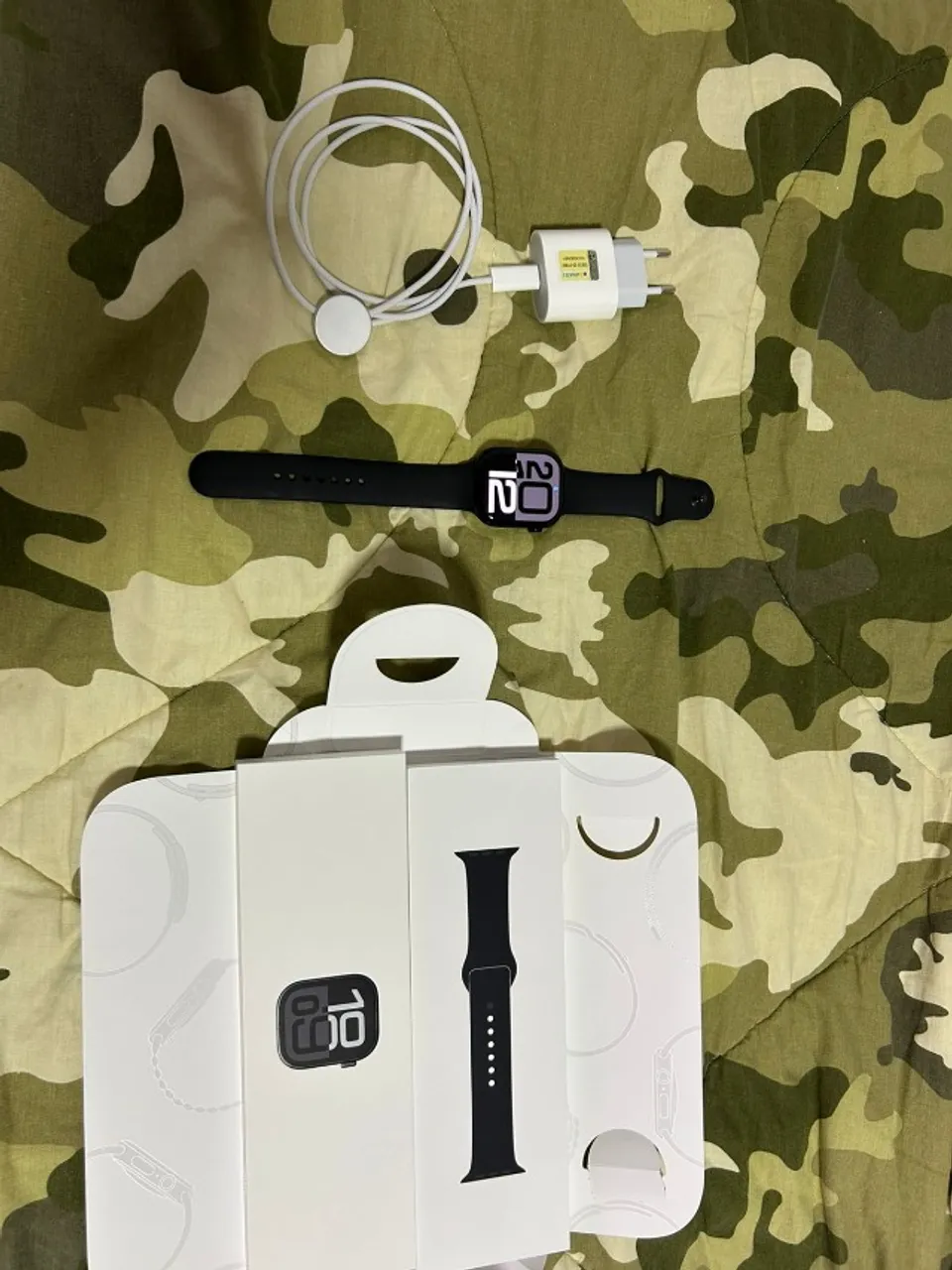 Apple Watch Series 10 GPS ? Caixa preta brilhante de alumínio - 46 mm ? Pulseira esportiva