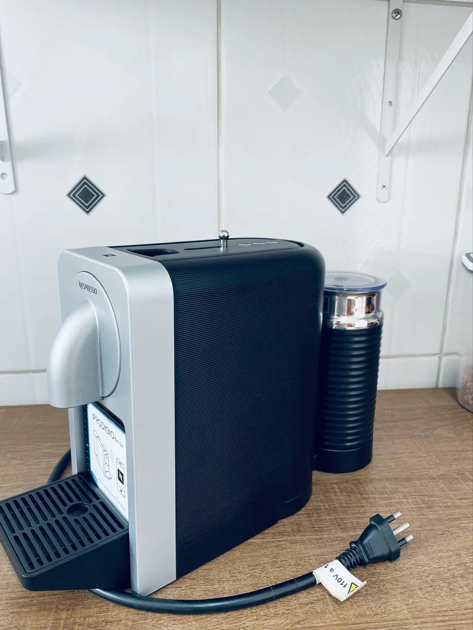 Máquina de Café Nespresso com Espumador de Leite  - Foto 3