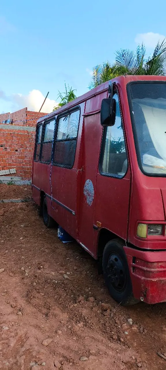 Micro Ônibus Mb812