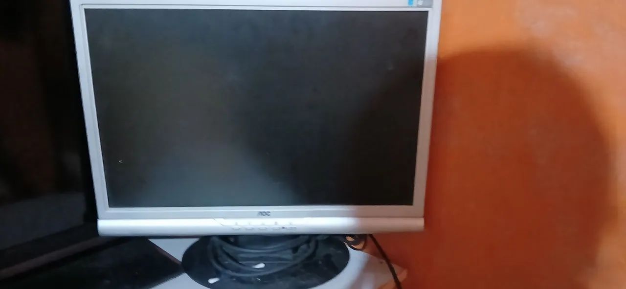 Monitor AOC LCD 17 polegadas