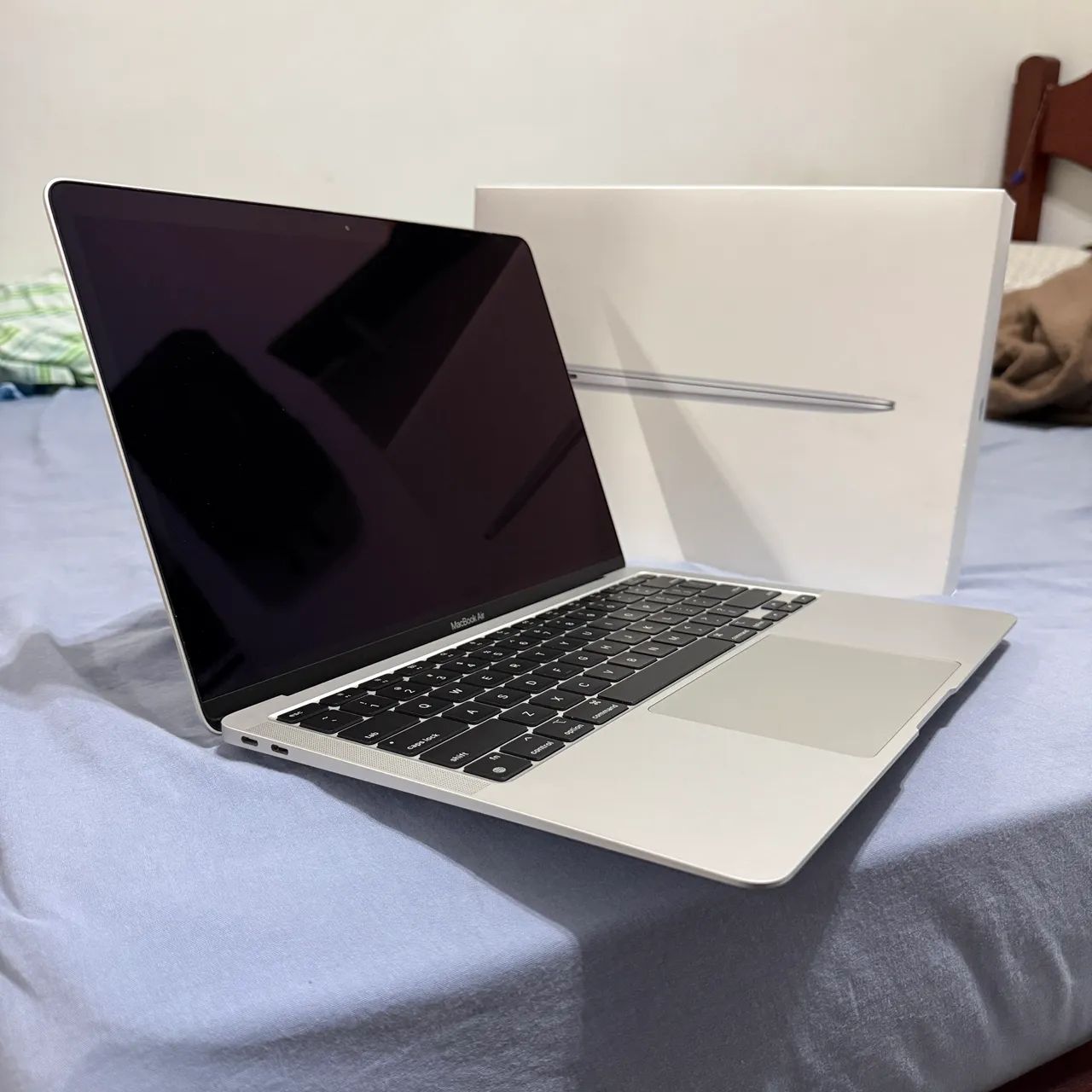 MacBook Air M1 8GB 256GB - Foto 2