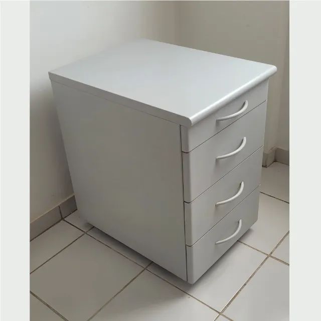 Gaveteiro 4 Gavetas com Chave e Rodízios - Excelente Estado - Águas Claras