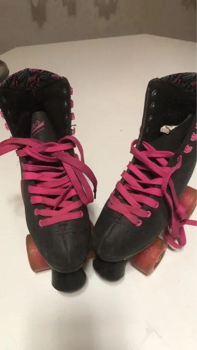Patins Roller Feminino Preto com Rosa traxarte  - Foto 2