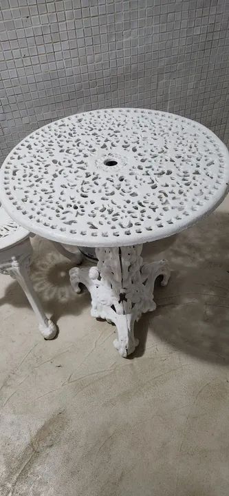 Mesa com tres cadeiras ferro - Foto 2