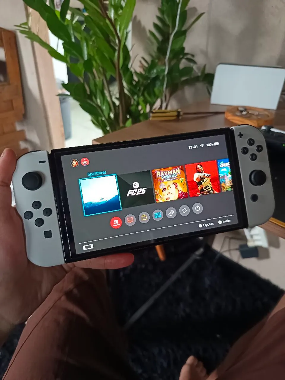 Nintendo Switch OLED - 256gb desbloqueado