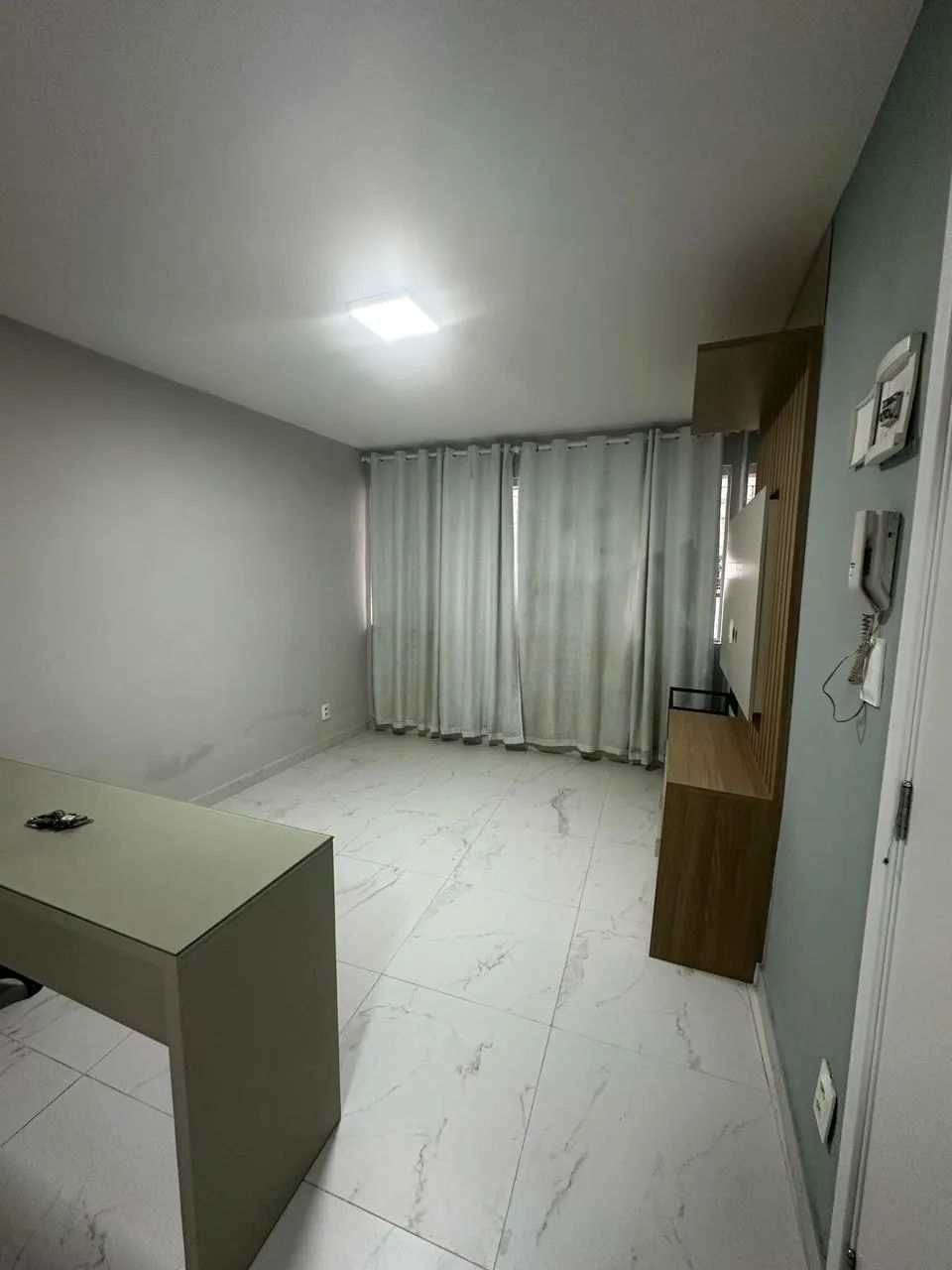 APARTAMENTO PARA ALUGUEL NA NAVEGANTES POSSUI 45 METROS REVESTIMENTOS NO PISO E ARMÁRIOS T - Foto 4