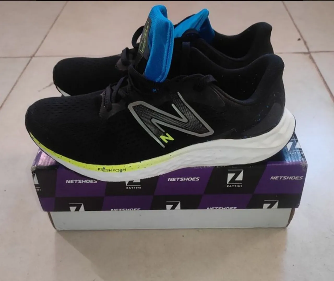 Tênis New Balance Fresh Foam Preto