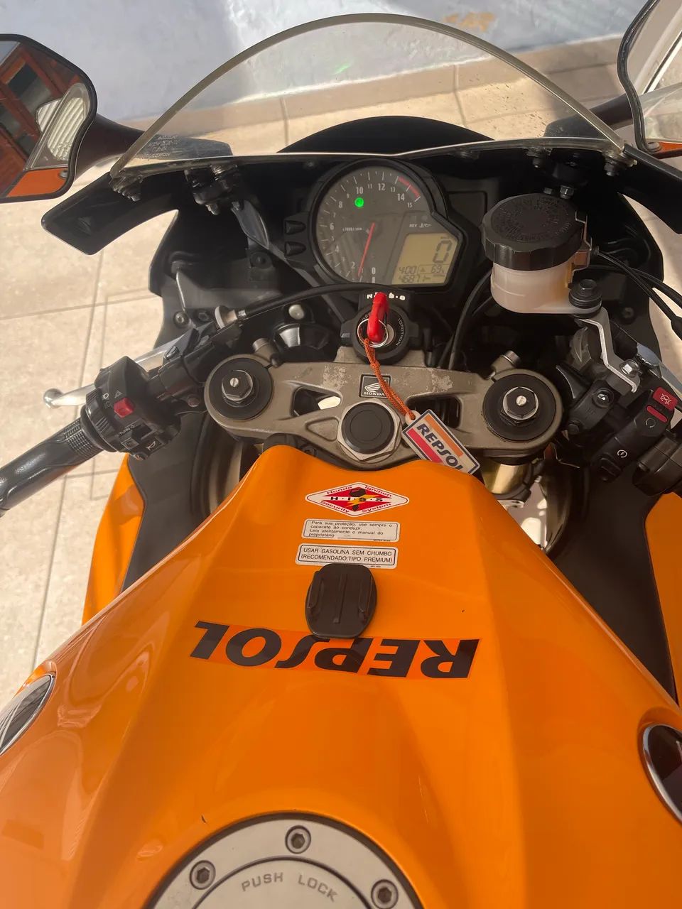 CBR 1000 RR Repsol - Foto 5