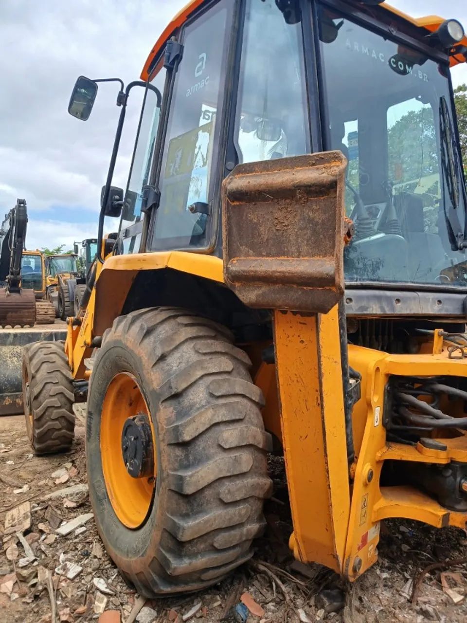 Retroescavadeira JCB 3CX  - Foto 5