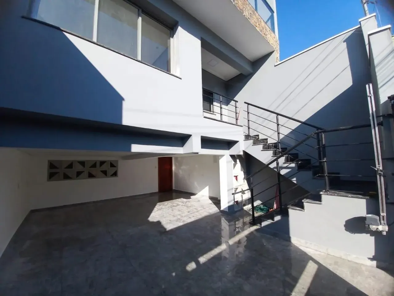 SOBRADO PARA LOCAÇÃO - VILA MARISTELA, RIBEIRÃO PIRES (SP)