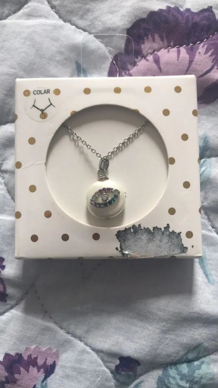 colar feminino com pingente produto novo na caixa