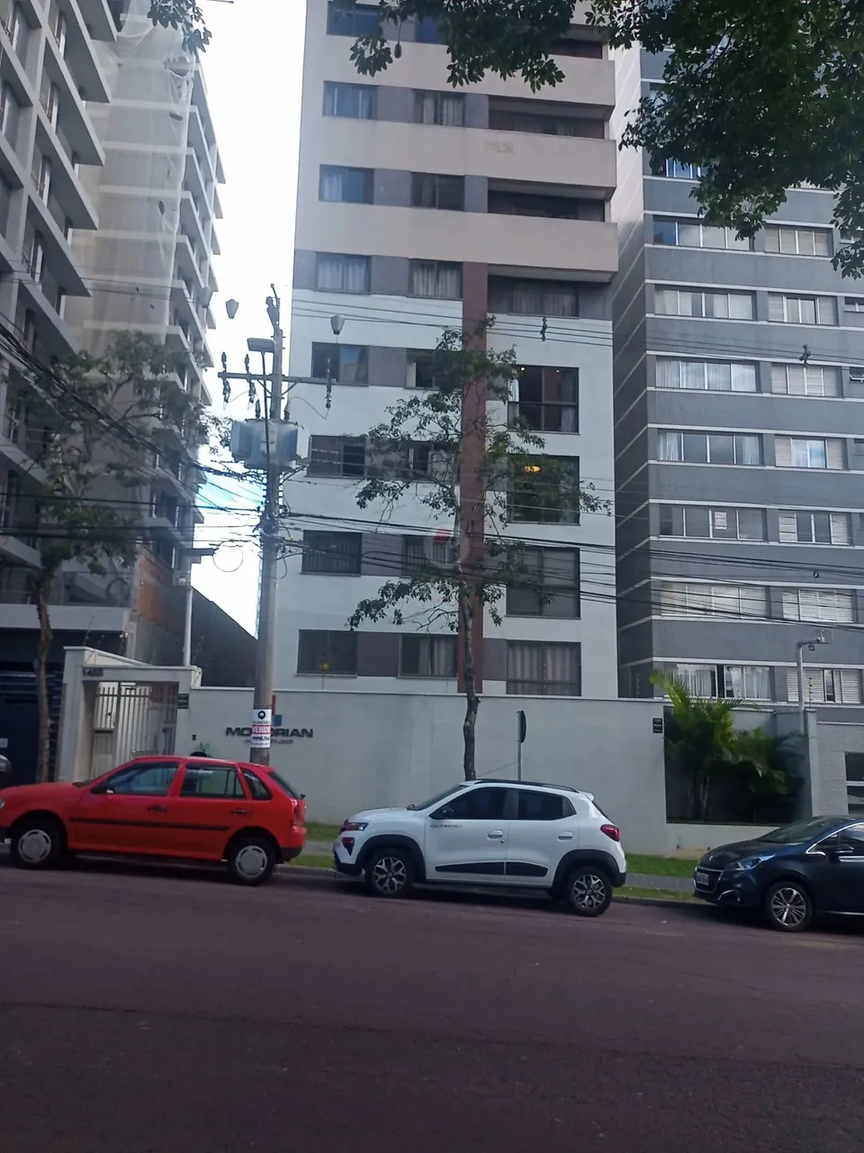 Apartamento mobiliado de 2 quartos no Bairro Bacacheri