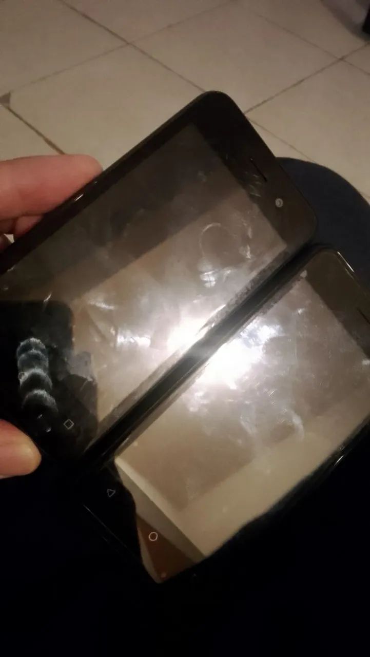 7 celulares pra reparos e retirada de peças  - Foto 2