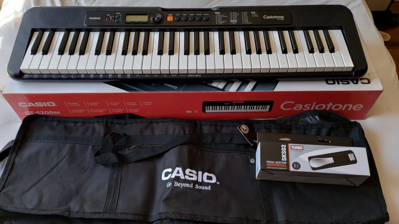 Teclado Casio CT-S200BK CasioTone + Acessórios