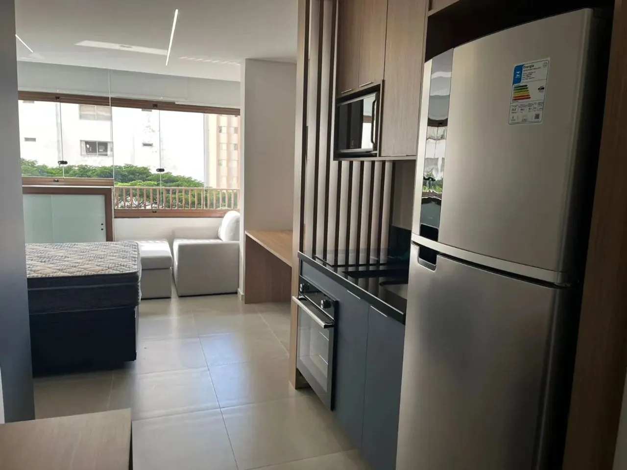Studio para venda e locação em Campo Belo com 1 quarto, sendo 1 suíte, 25m²