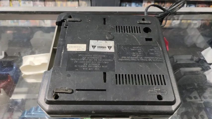 MEGA DRIVE 3 L2 43 JOGOS NA MEMORIA + 2 CARTUCHOS 1 CONTROLE ORIGINAL E CABOS - Foto 6