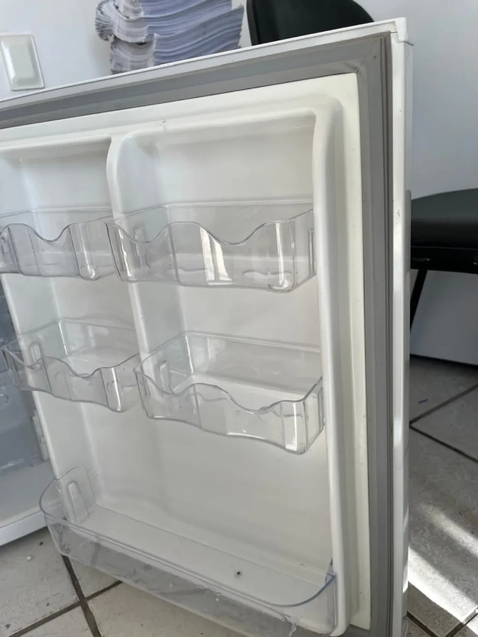 Frigobar Compacto - Ideal para sua casa ou escritório