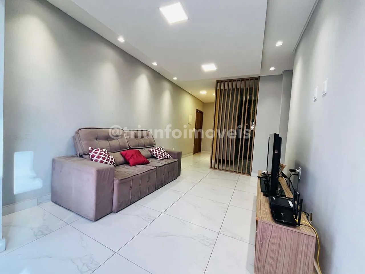 Apartamento a venda no Bairro Ilhotas com 2 Quartos TR214989 THE -FUQTB6
