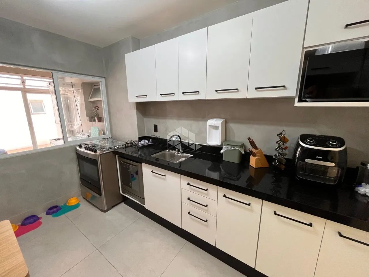 Apartamento com 4 quartos/dormitórios no bairro Canto, em Florianópolis- SC - Foto 2