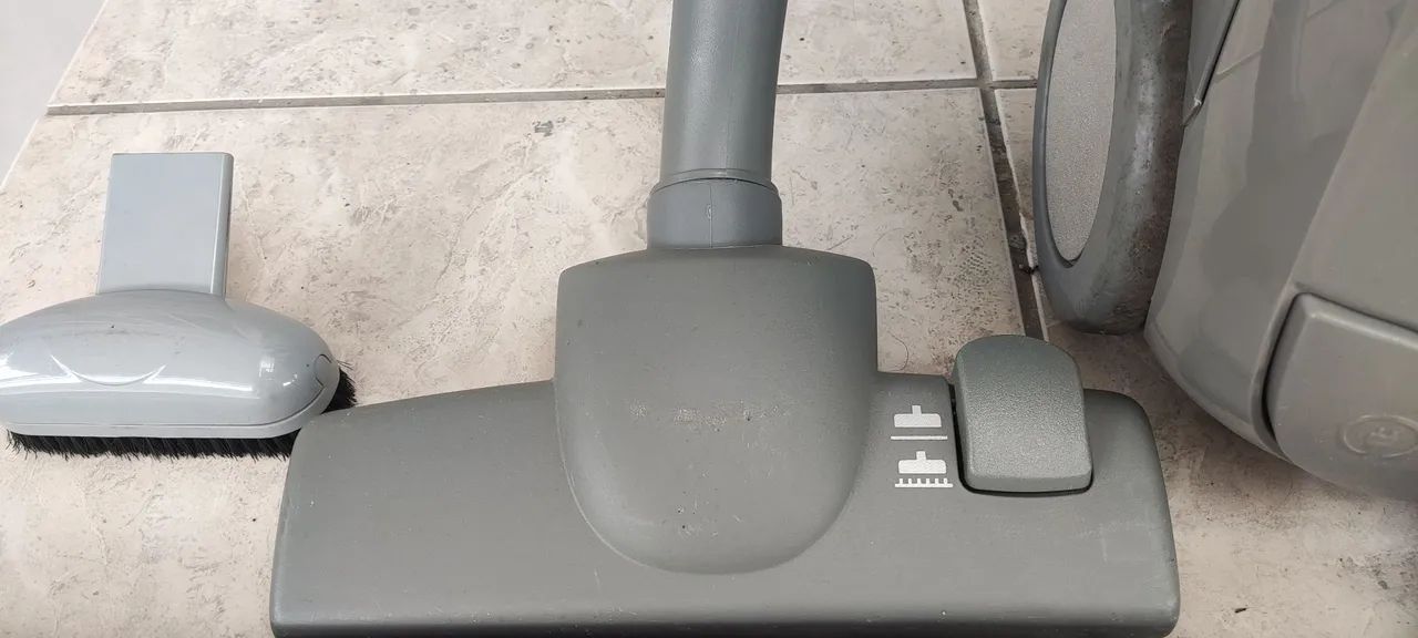 Aspirador Eletrolux lite 1400w lite1, lite 11 - Foto 5