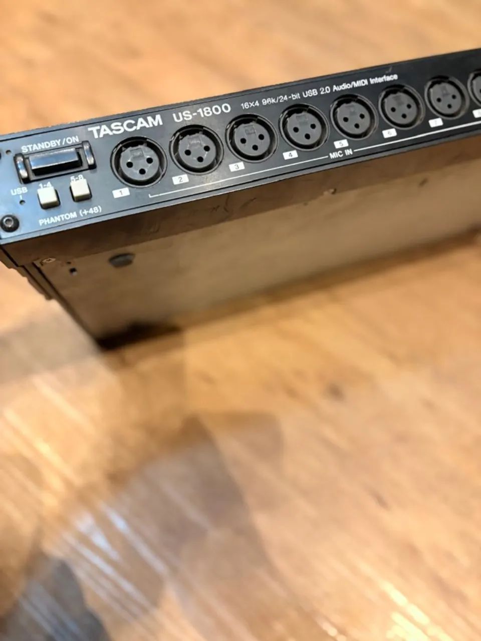 Interface de Audio Tascam US1800