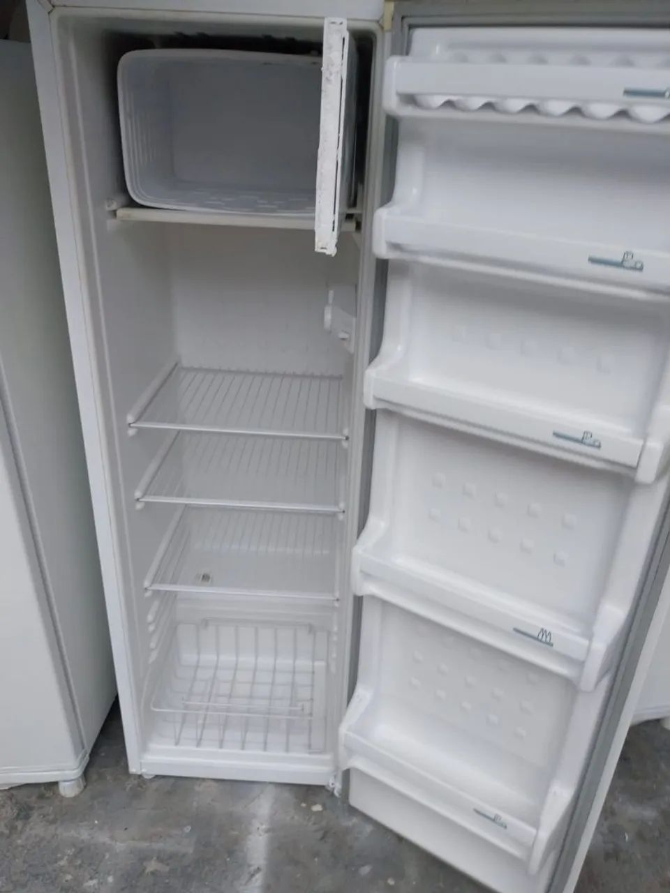 Geladeira consul palito 220v  - Foto 4