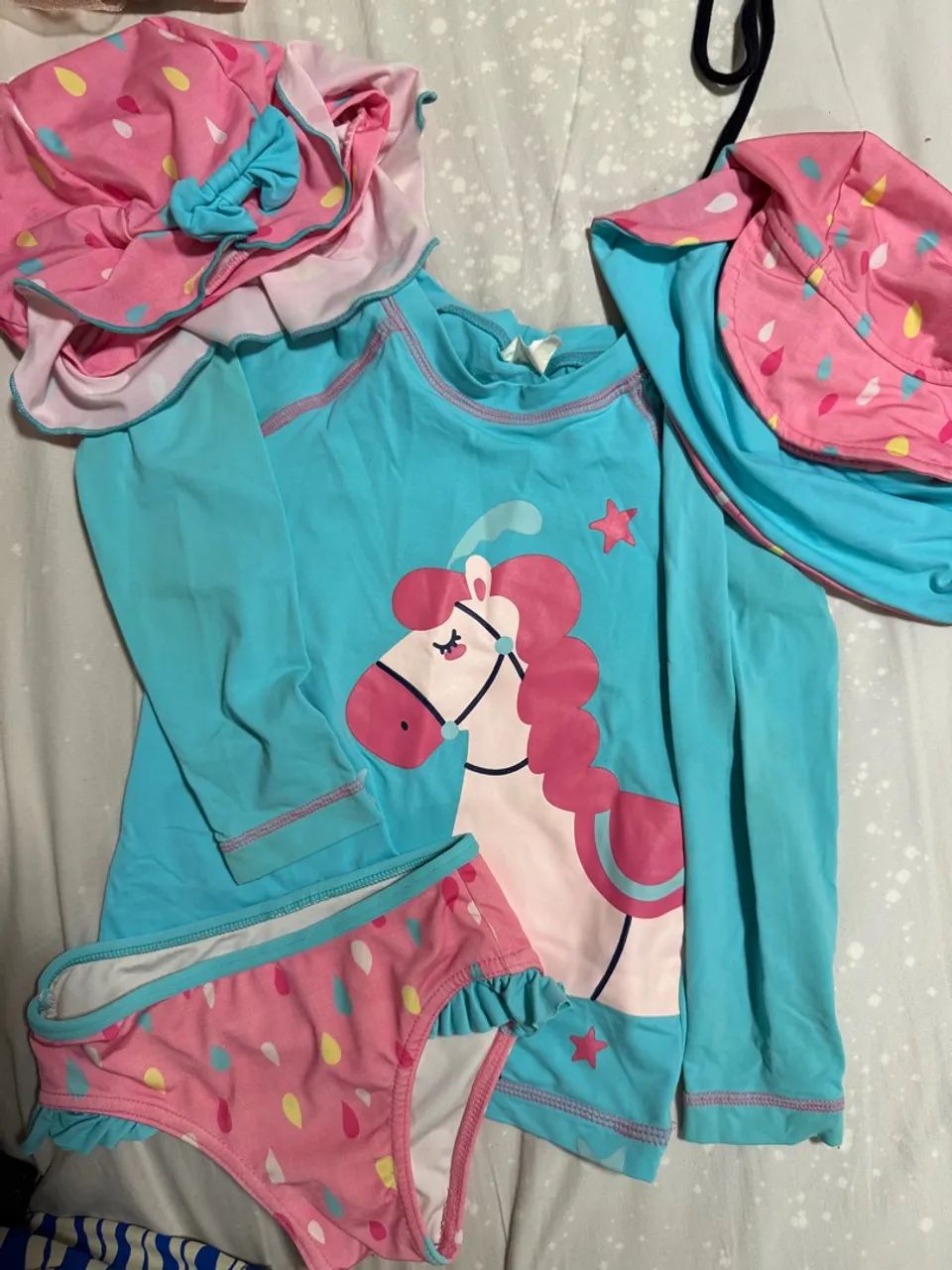 Conjunto de Roupas carters, tip top e zara para Bebê Menina - Floral e Listrado - Foto 4