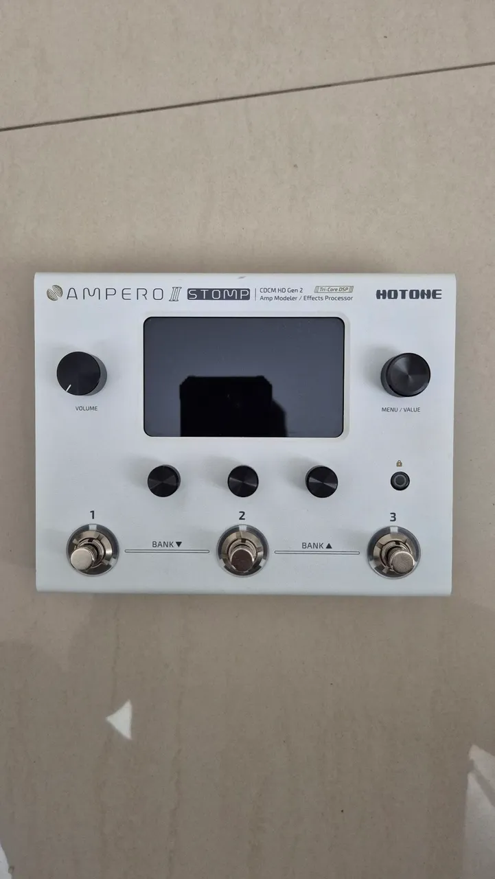 Hotone Ampero 2 Stomp