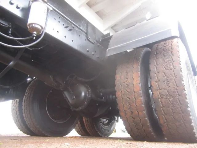 Mercedes Bens Atron 2729 Caçamba Basculante 14m³ Rossetti - Foto 6