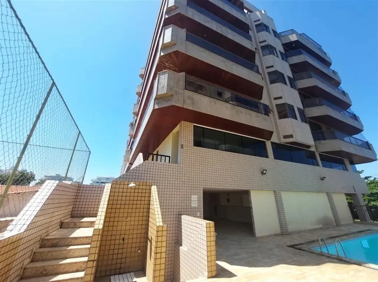 0 - Cobertura 4 quartos, sendo 3 suítes