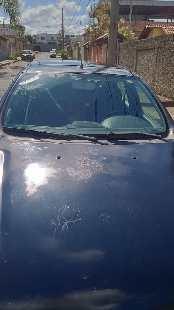 Carro com avarias 
