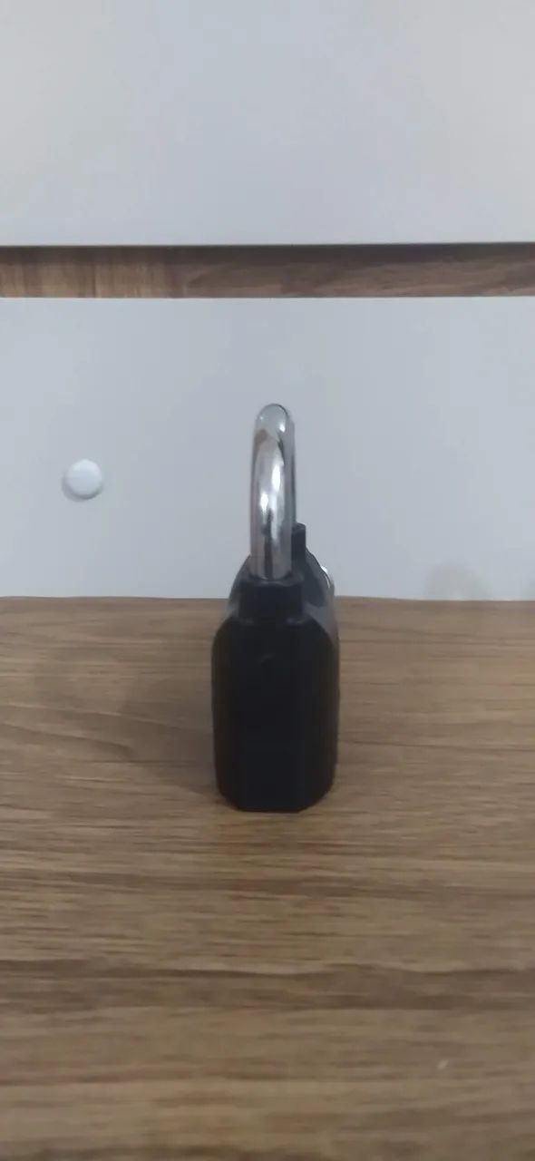 Cadeado com alarme 