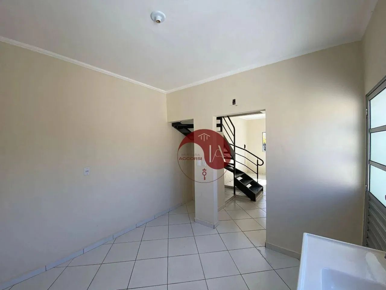 Sobrado com 2 dormitórios à venda, 104 m² por R$ 210.000,00 - Parque Jaguaré - São José do - Foto 4
