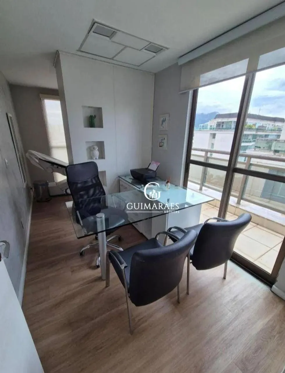 Sala comercial à venda no Le Monde Barra da Tijuca.