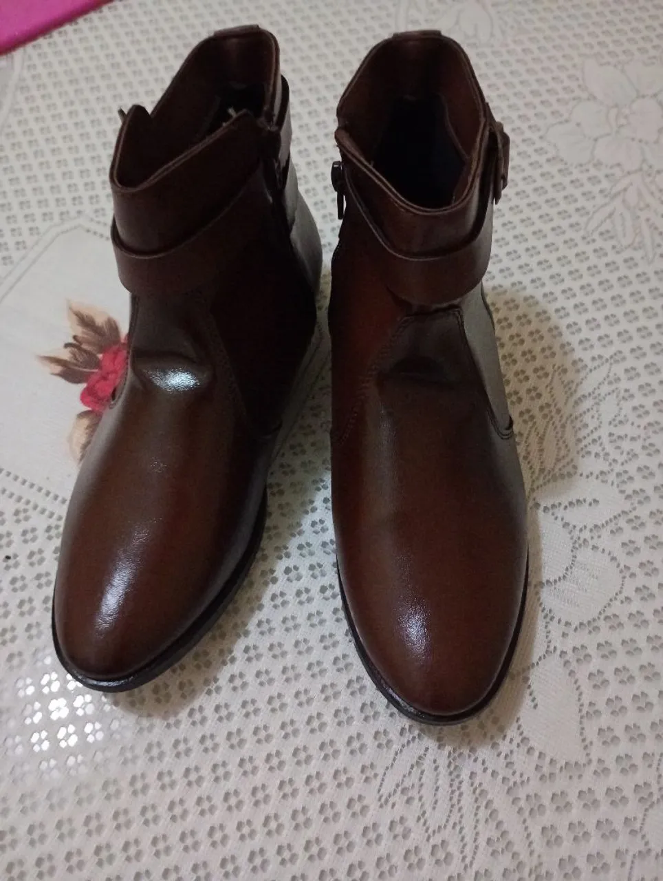 Botas marrom