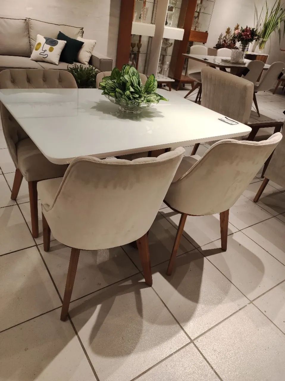 Mesa de Jantar com 4 Cadeiras  - Foto 4
