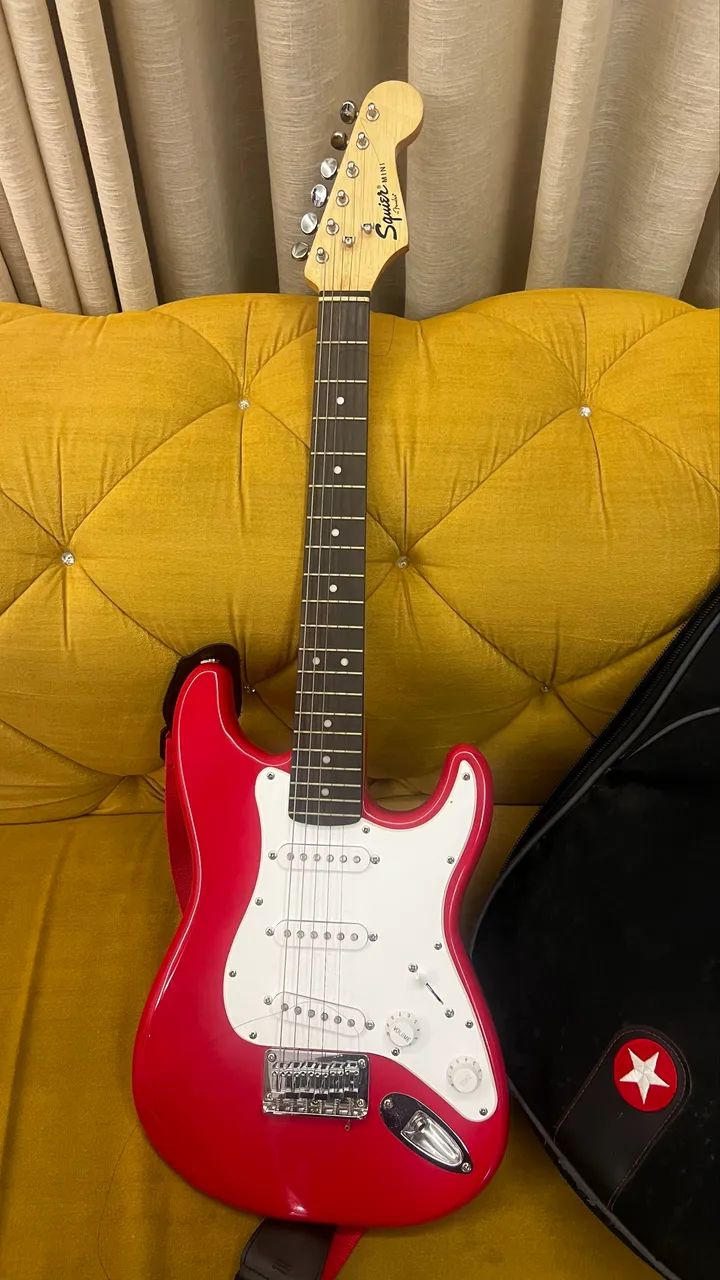 Guitarra squier mini fender stratocaster - Instrumentos musicais