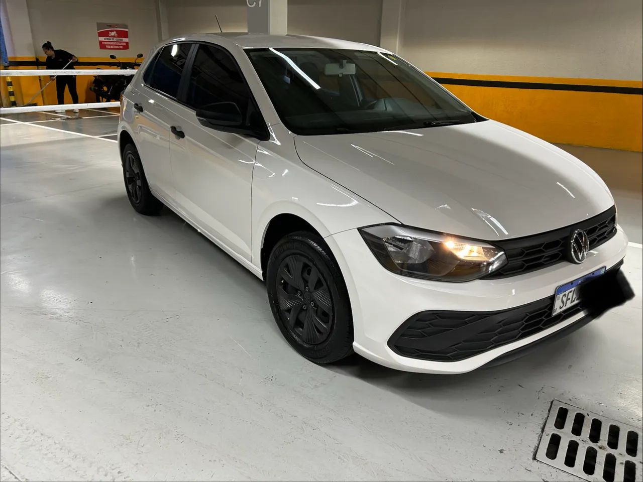 Volkswagen Polo Polo Track 1.0 Flex 12V 5p 2024