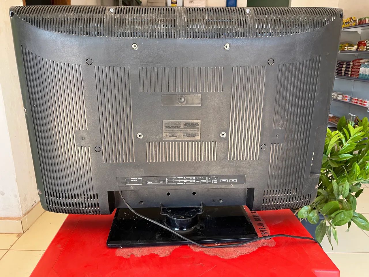 Vendo uma Tv 32 polegadas SEMP - Foto 5
