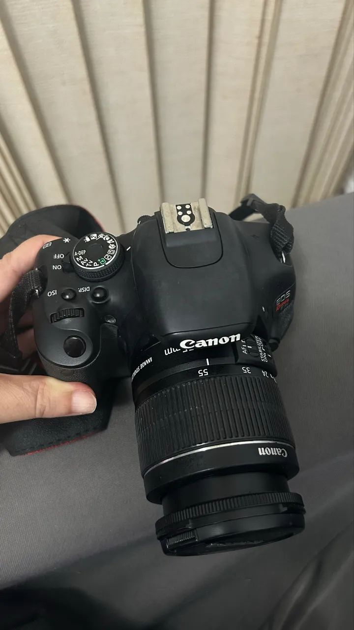 Cânon t3i - Foto 2