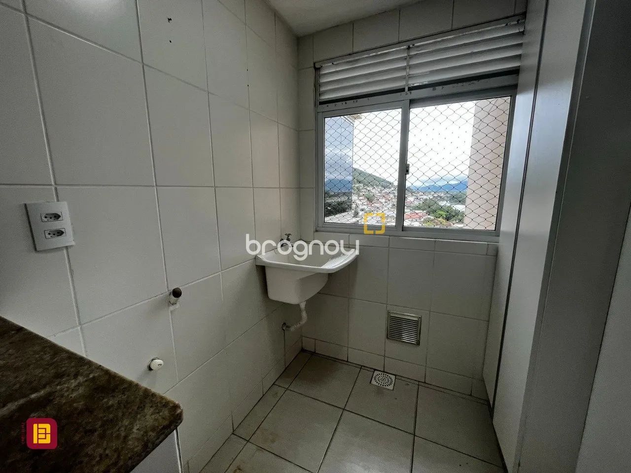 Apartamento com 3 quartos, sendo 1 suíte na Costeira Do Pirajubae - Florianópolis - Foto 4