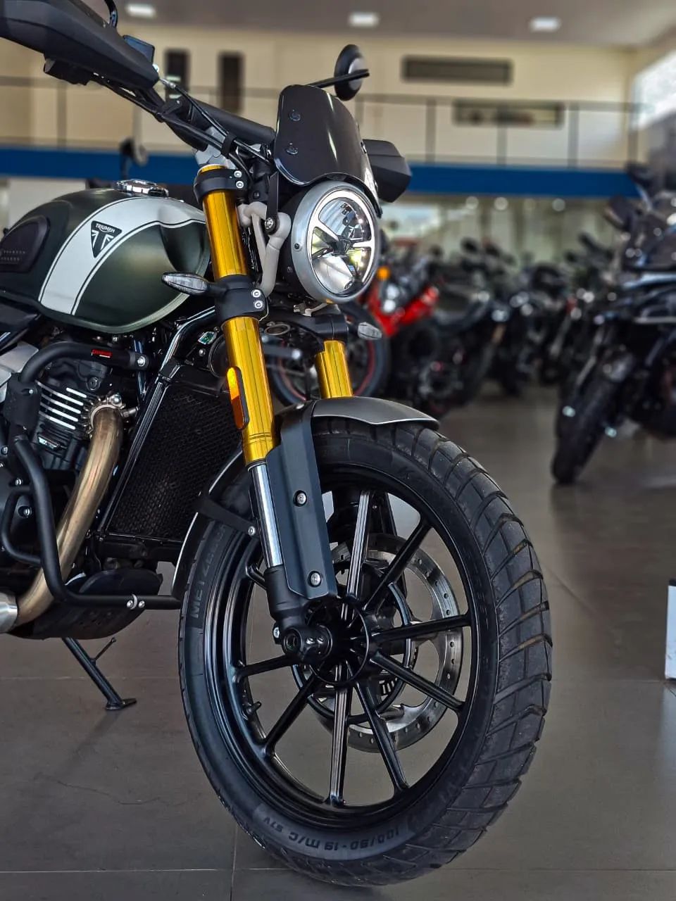 Triumph Scrambler 400 X 400 cc  - Foto 2