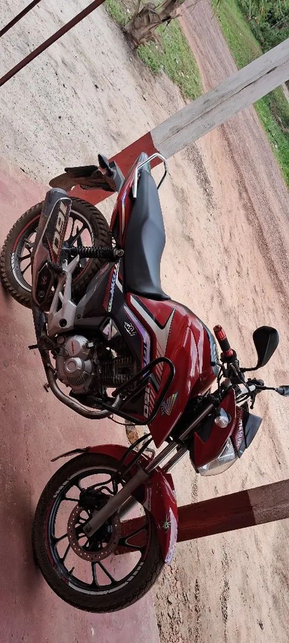 Titan 160