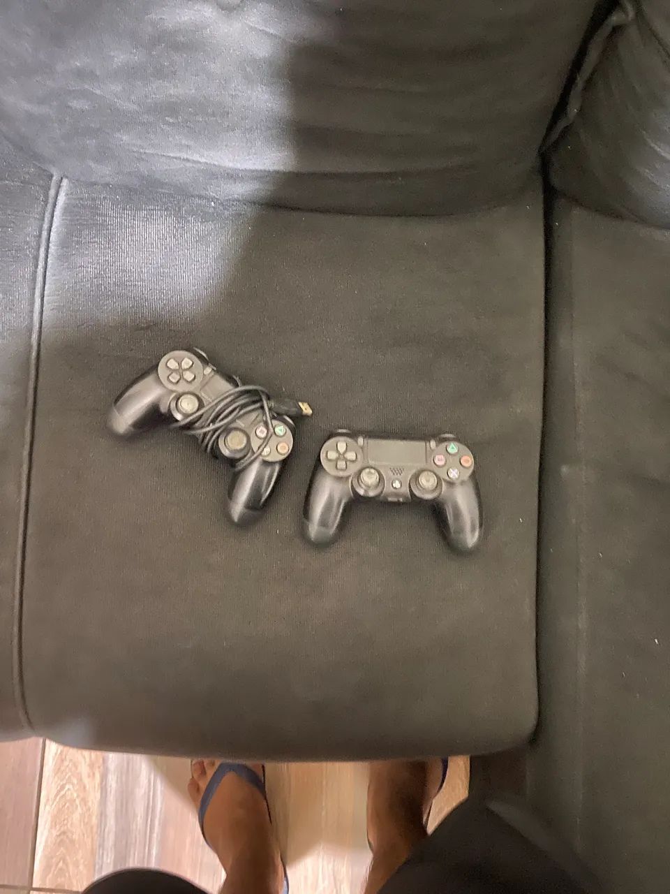 ? VENDO PS4 - COMPLETO + JOGOS ? - Foto 2