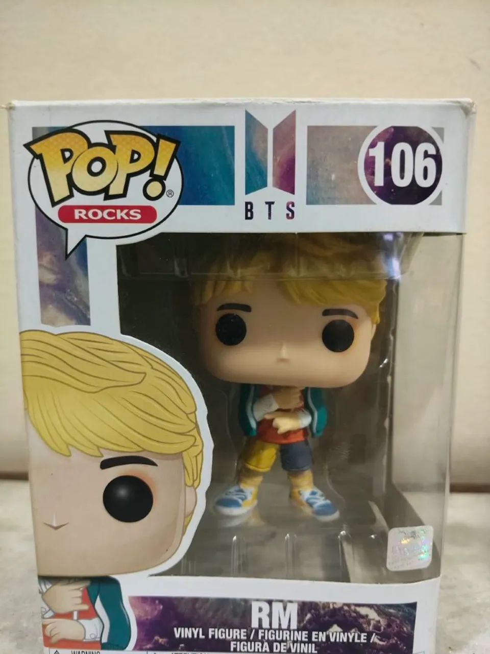 FUNKO POP BTS RM #106 ROCKS - COM CAIXA - COLECIONÁVEL