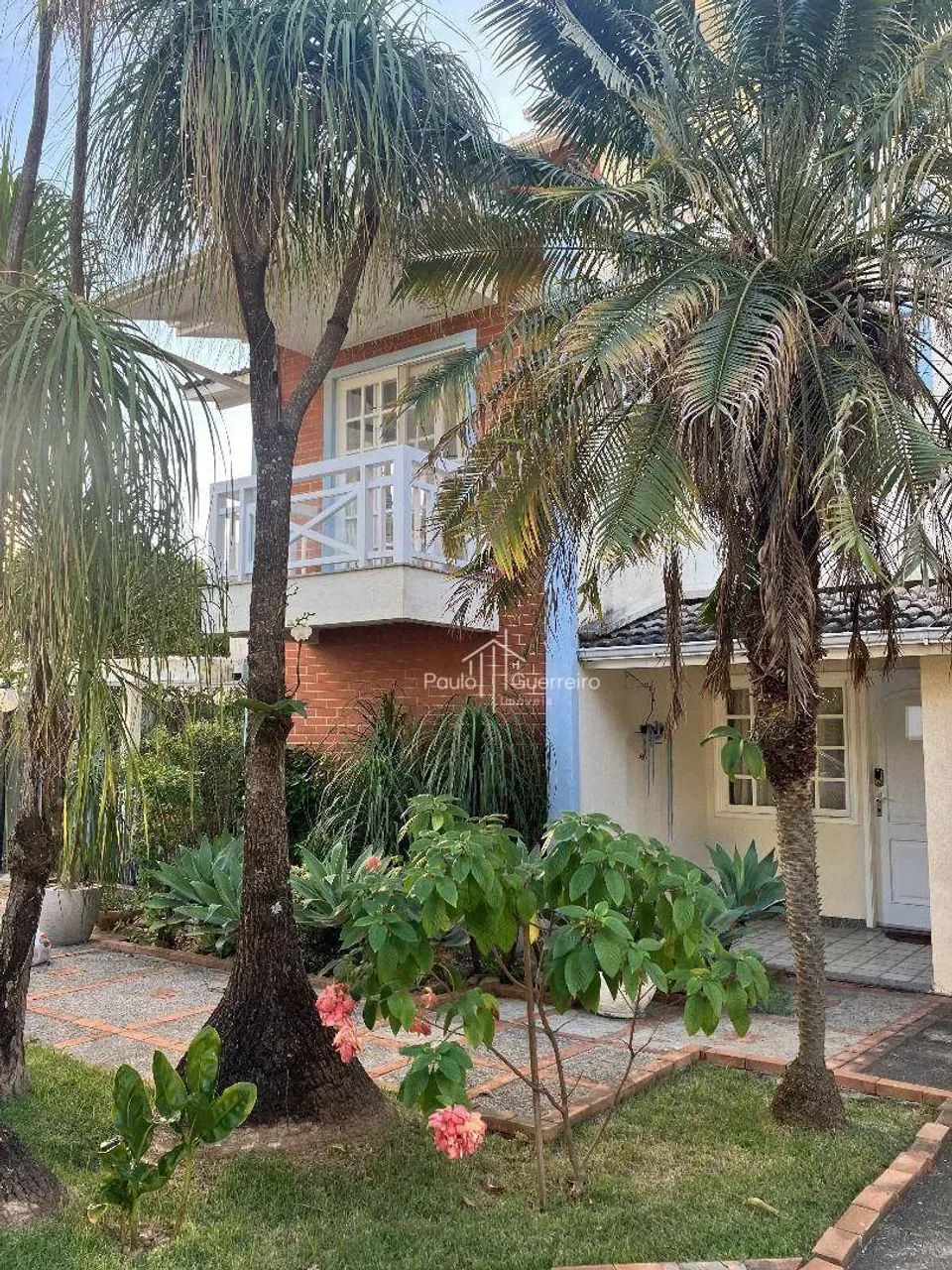 Casa Triplex com Elevador e Fotovoltaica no Ingá - Foto 2