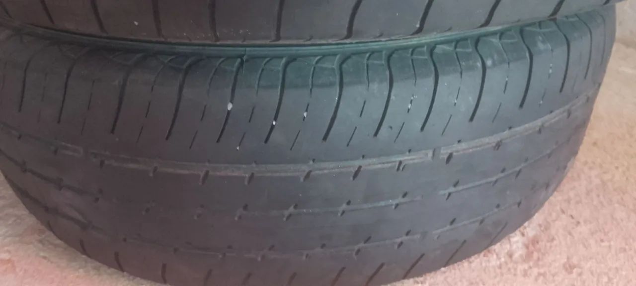 Pneu 185/70/14 usado  - Foto 4