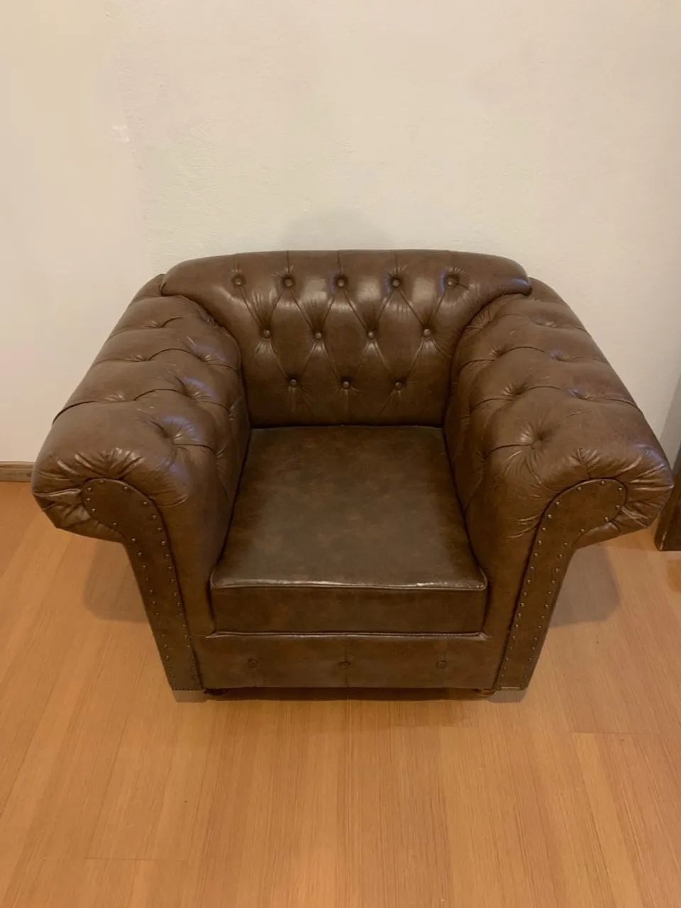 Poltrona chesterfield  - Foto 3