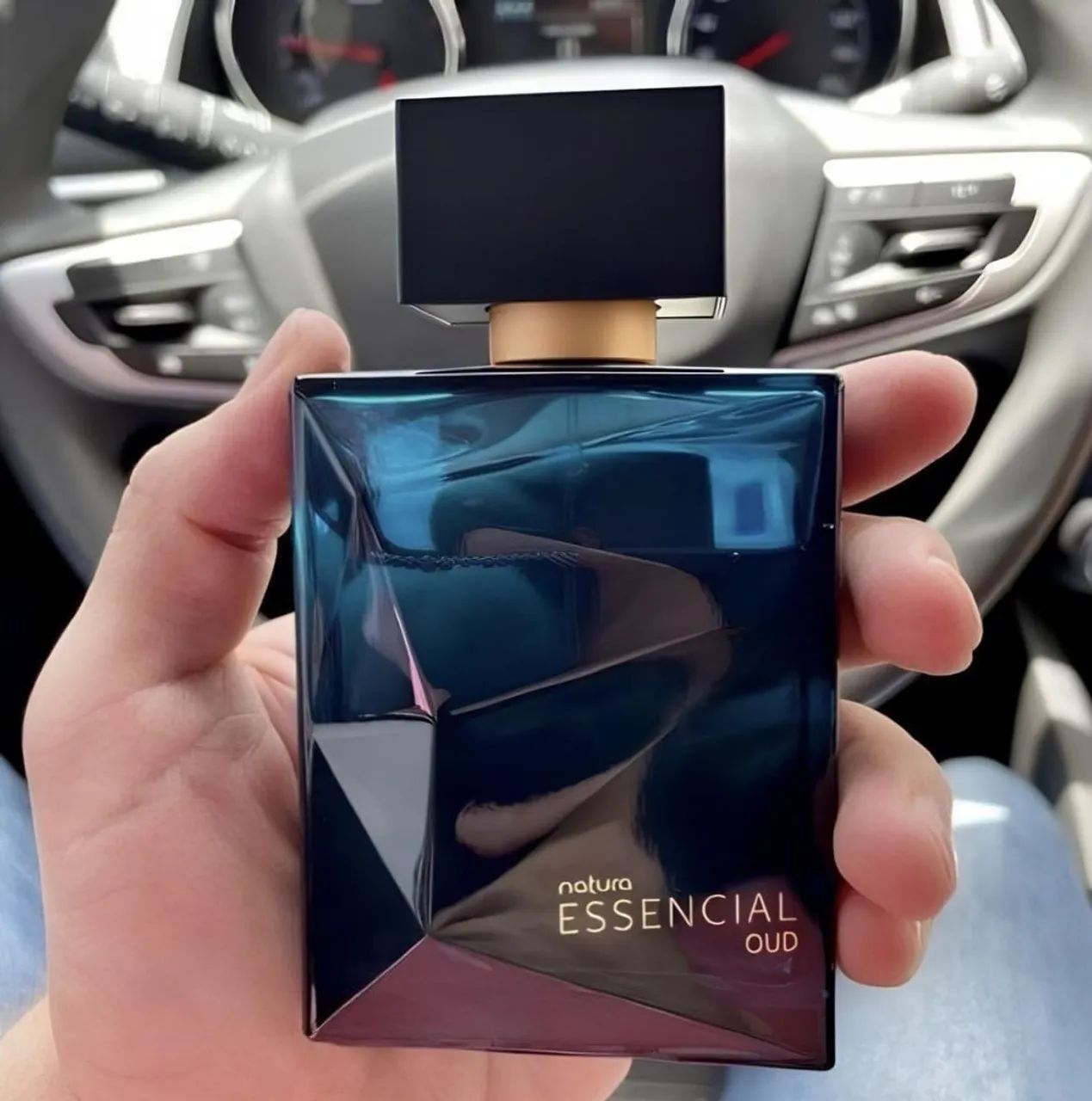 Natura essencial oud R$ 150